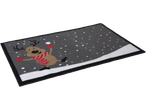 LIVARNO home tapete de entrada com rena de cachecol e luvas vermelhas, com neve a cair.