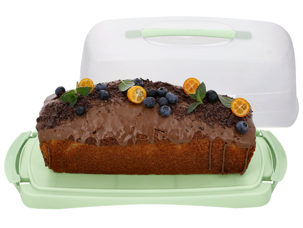 Кекс с шоколадова глазура, боровинки и кумкуат в пластмасов съд за съхранение.