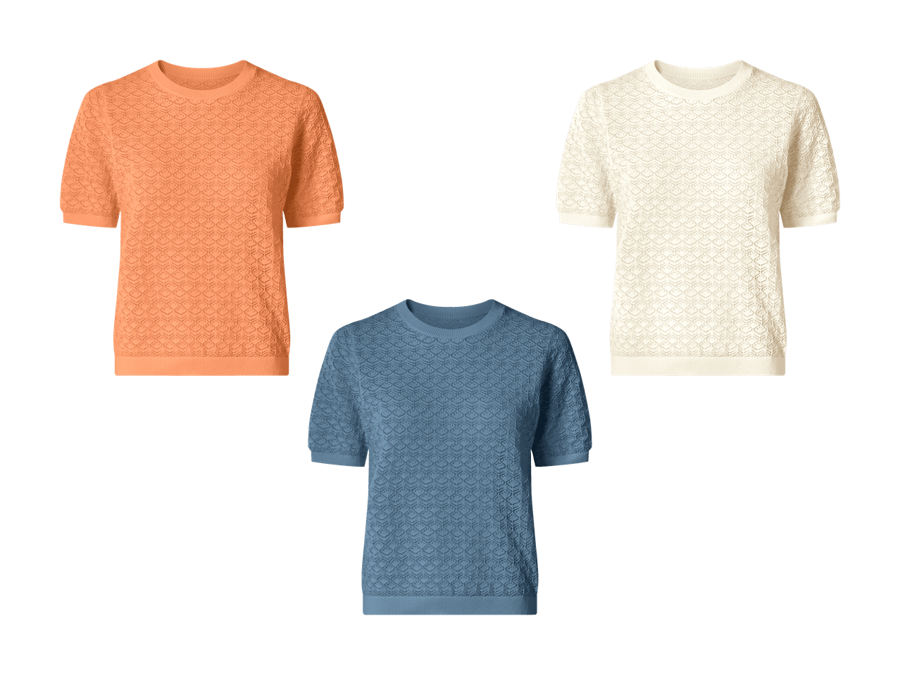 Trois t-shirts en maille ajourée de couleurs orange, bleu et crème.