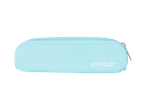 Estojo de silicone azul-claro com fecho de correr e a palavra 'ambar' em branco.