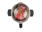 Friptură de vită sous vide cu rozmarin într-un vas de gătit SILVERCREST® KITCHEN TOOLS