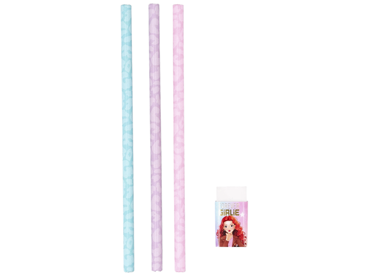 Trois bâtons de craie pastel et une gomme avec une illustration de fille.