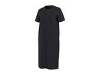 Black short-sleeved maxi t-shirt dress