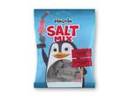 En pose Pingvin Salt Mix slik med en pingvinmaskot og forskellige lakrids- og vingummistykker.