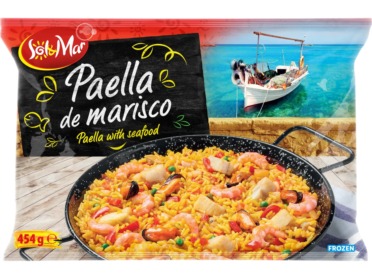 Förpackning med fryst paella med skaldjur från Sol & Mar, med en bild av en båt i havet.
