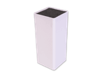 Ein weißer, quadratischer Messerblock mit schwarzem Schleifmaterial.