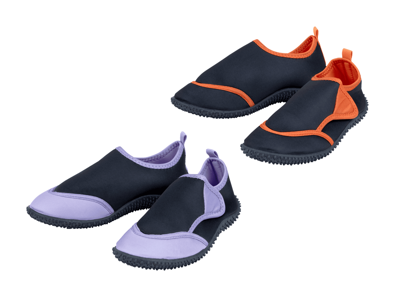 Zwei Paar Wasserschuhe: eines in Schwarz und Orange, das andere in Schwarz und Lila.