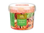 Økologisk kimchi i en klar beholder, mild koreansk stil, 300g.