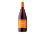 O sticlă de vin roșu Cabernet Sauvignon Demidulce de la Vinăria Ostrov.