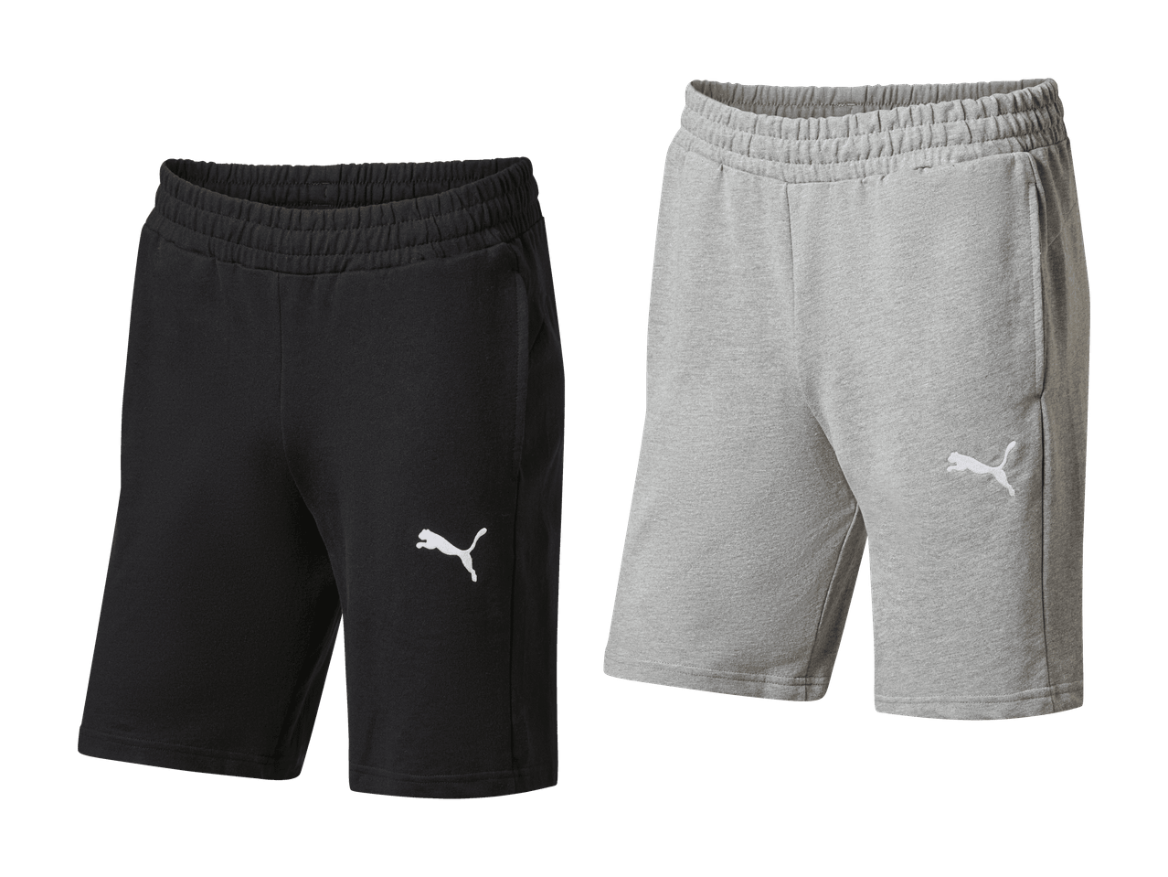 Zwei Paar Sportshorts, eine schwarze und eine graue, mit einem kleinen Logo auf dem Bein.