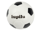 Бяла футболна топка с черни шестоъгълни елементи и надпис „lupilu“.
