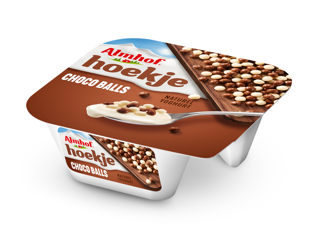 Yoghurt met chocoladeballetjes, met een lepel vol yoghurt en balletjes.