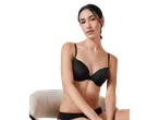Model in black Underwired and underwear.
