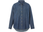 Duga denim košulja.