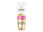 Λευκή και χρυσή συσκευασία Pantene Active Nutri-Plex Defined Curls Conditioner.