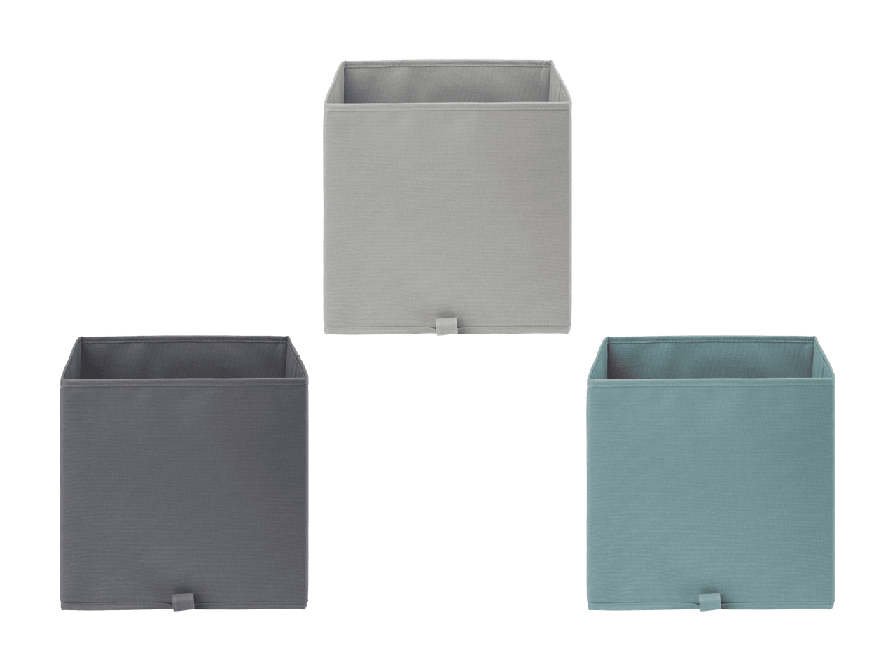 Trois bacs de rangement en tissu de différentes couleurs : gris clair, gris foncé et bleu sarcelle.