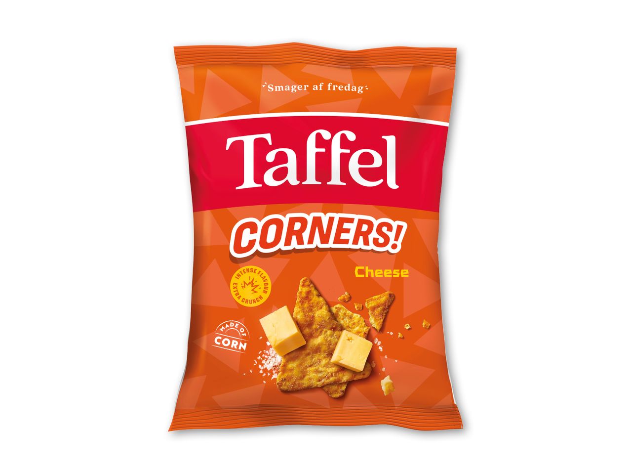 En orange pose med majschips med ostesmag, der lover intens smag og ekstra crunch.