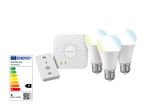 Drei Livarno Lux Smart-Glühbirnen und SilverCrest Fernbedienung.