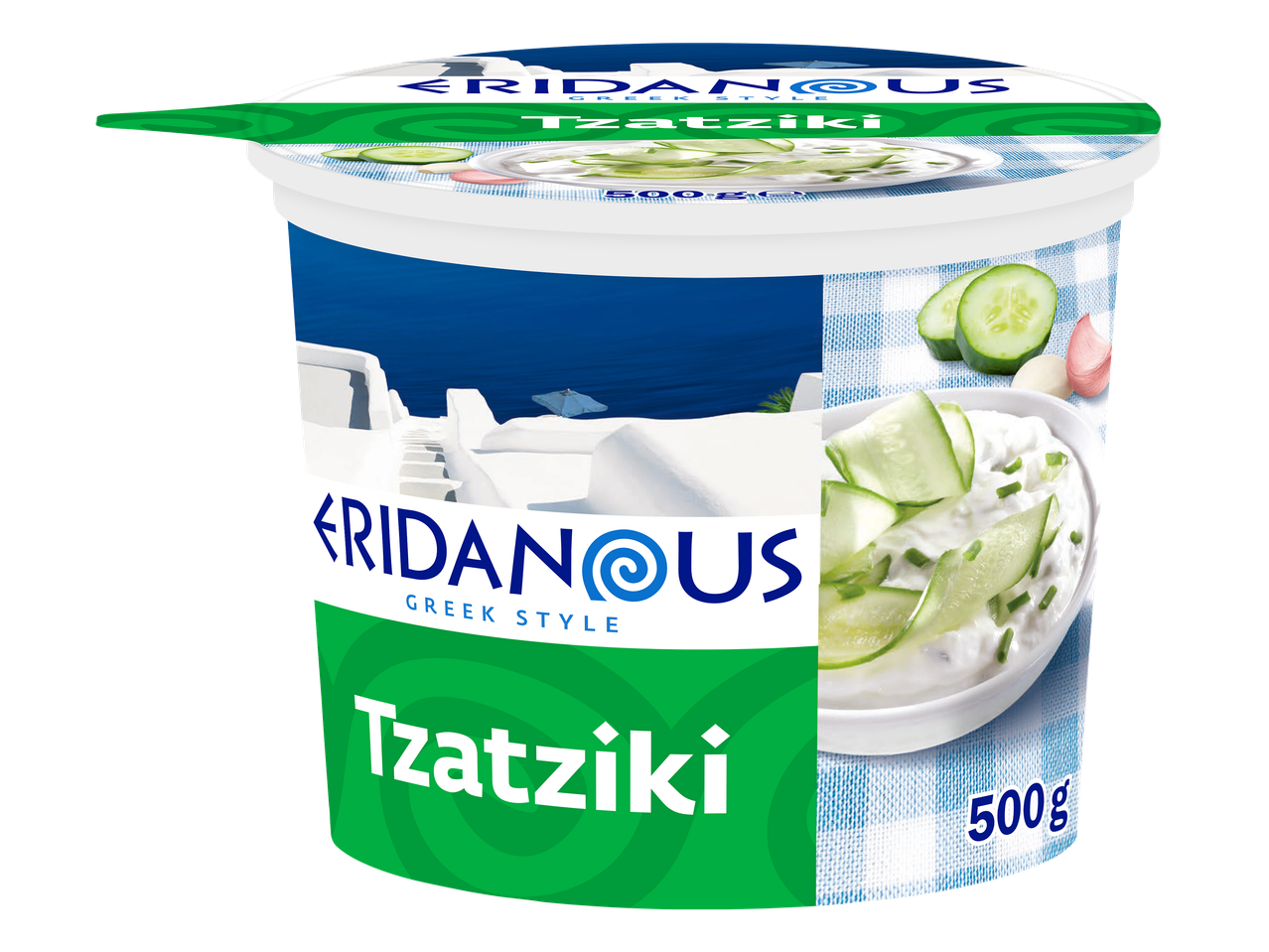 Een kuipje Griekse tzatziki met komkommer, knoflook en een Grieks landschap op de verpakking.