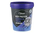 Vedro visoko beljakovinskega sladoleda Cookies & Cream znamke Celcius.