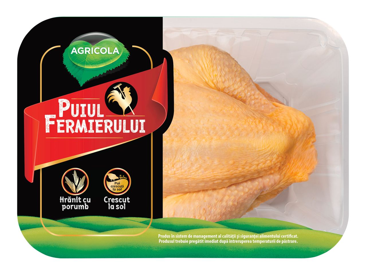 Pui Agricola din gama Puiul Fermierului, crescut la sol și hrănit cu porumb, ambalat într-o tavă transparentă.