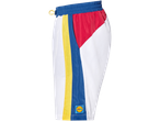 Shorts LIDL em branco, vermelho, azul e amarelo.