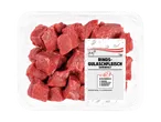 Verpacktes Rindergulaschfleisch, gewürfelt, 1 kg, mit Herkunftsangaben aus Österreich.