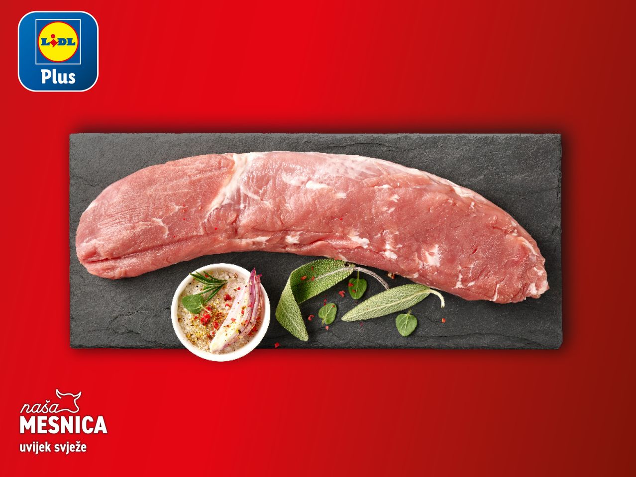 Lidl Plus oglašava svježe svinjsko meso na crnoj podlozi.