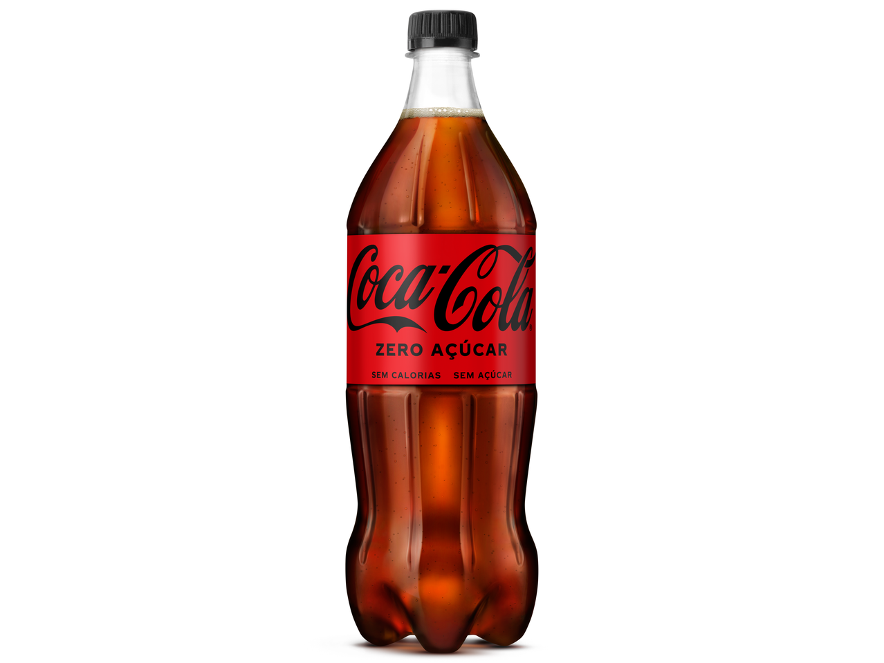 Garrafa de Coca-Cola Zero Açúcar com rótulo vermelho, texto preto e tampa preta.