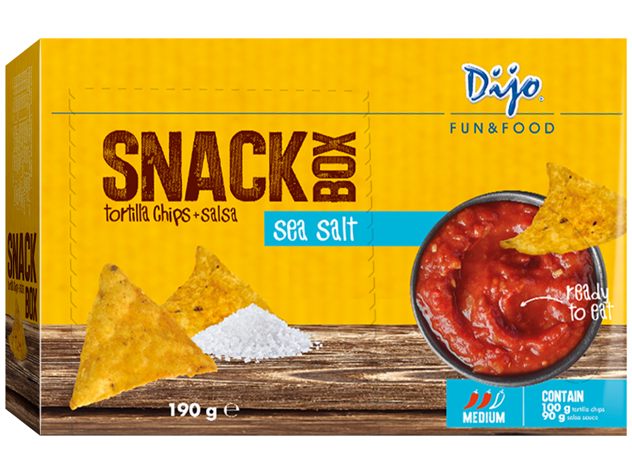 Boîte de collation de chips tortilla et salsa au sel de mer, prête à manger.