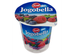 Zott Jogobella erdei gyümölcsös joghurt egy pohárban.