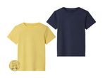 To ensfarvede t-shirts, en gul og en mørkeblå.