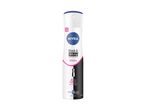 NIVEA Black & White Invisible Original:  αποσμητικό σε μορφή σπρέι.
