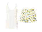 Hvid camisole med blonder og hvide shorts med citronprint.