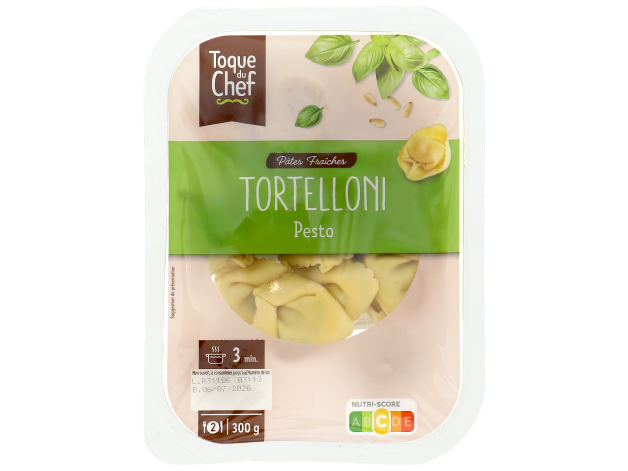 Paquet de tortelloni frais au pesto, avec des instructions de cuisson et un Nutri-Score.