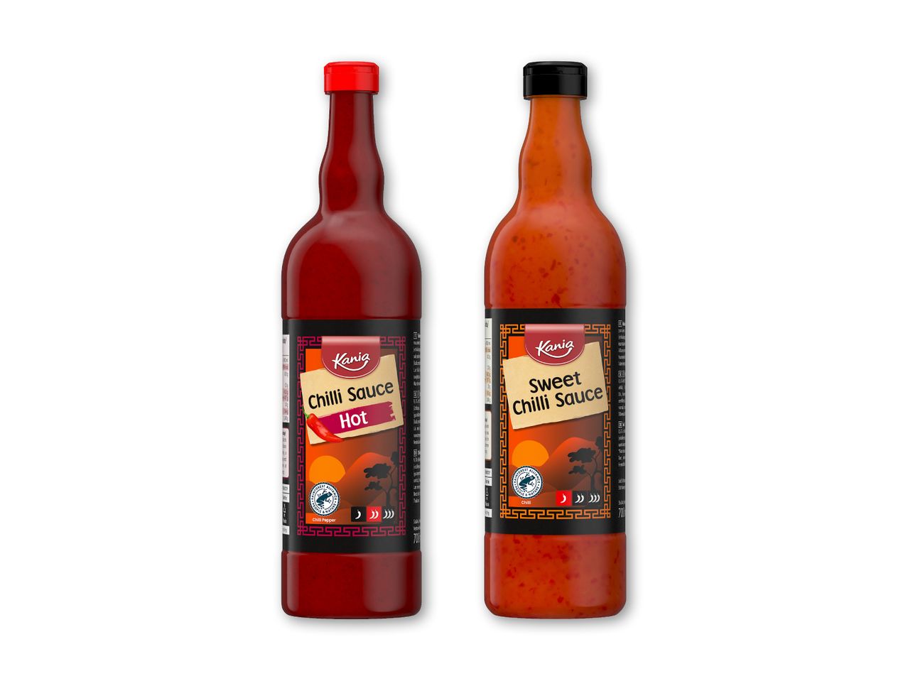 To flasker chilisauce: en hot og en sweet, med asiatisk-inspirerede etiketter.