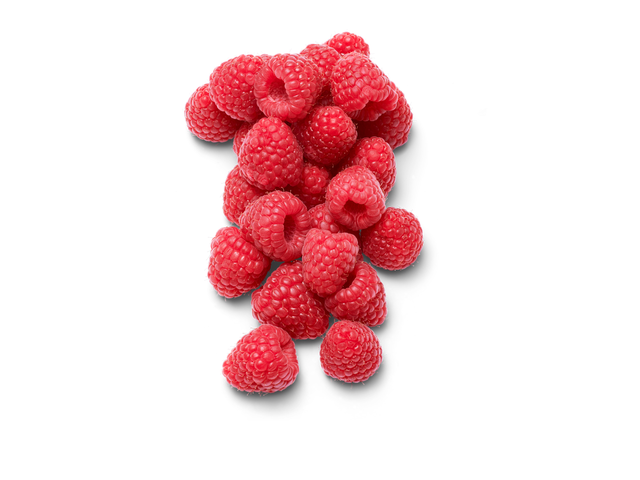 Een tros rode frambozen.
