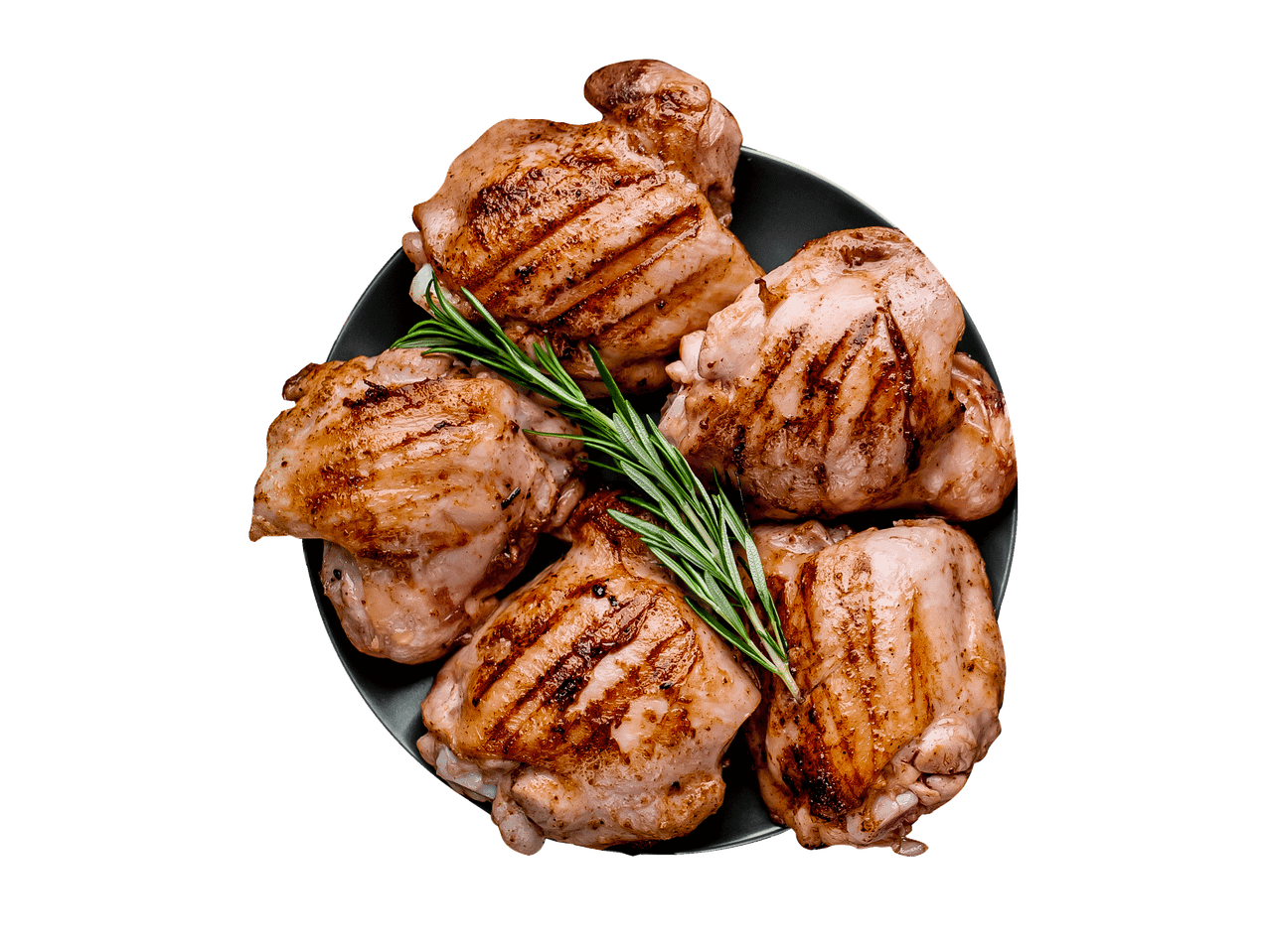 Grillitud kana kintsuliha rosmariiniga mustal taldrikul.