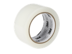 Un rouleau transparent de ruban adhésif d'emballage 3M avec le logo et l'adresse de l'entreprise visibles.