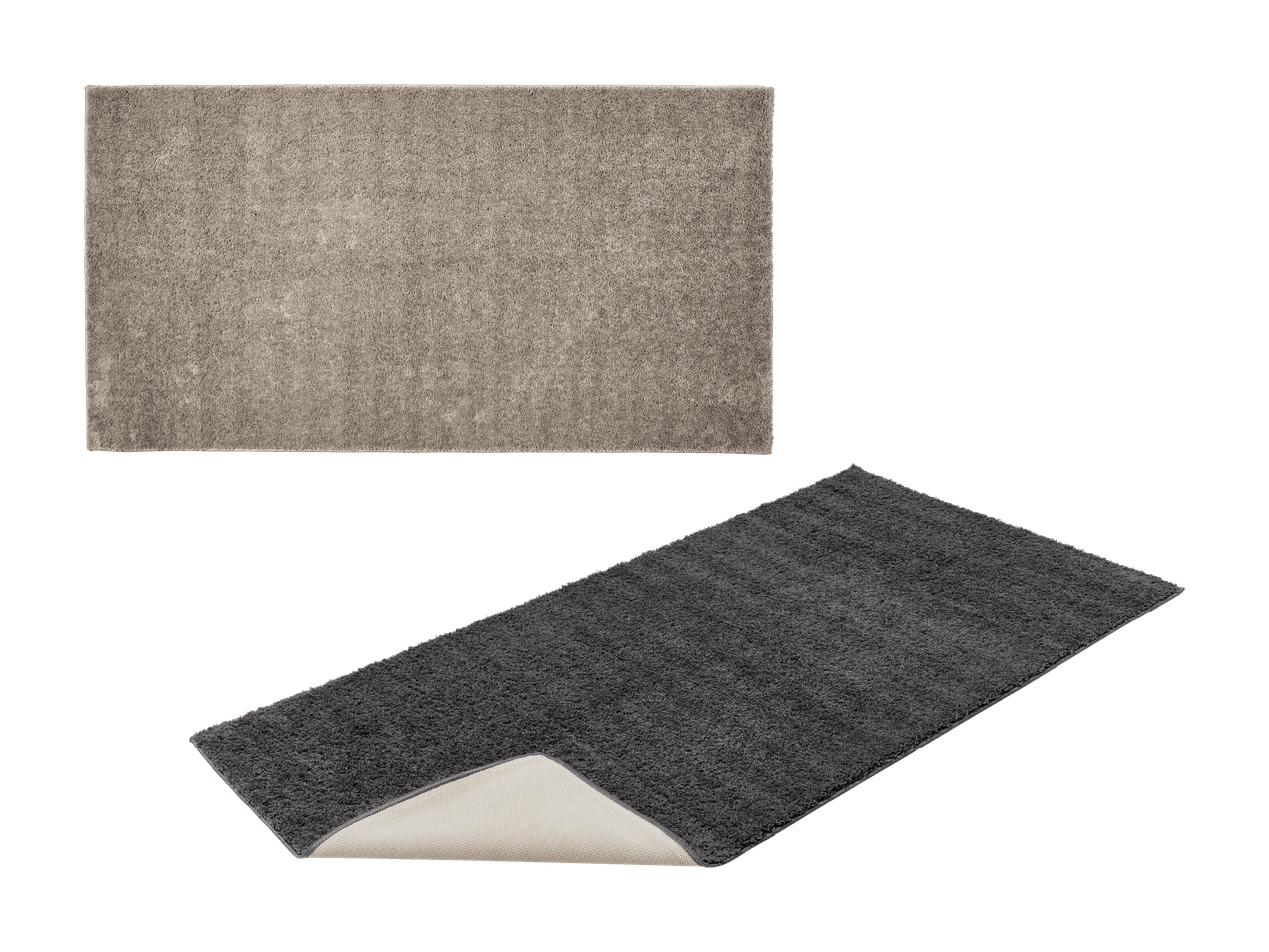 To badeværelsesmåtter i forskellige størrelser og farver: en beige og en mørkegrå.
