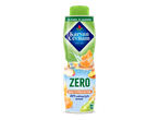 Fles multivruchtensiroop met 0% suiker en 0% calorieën, met afbeeldingen van fruit en water.