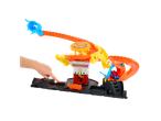 Hot Wheels rinkinys su gyvatės formos lenktynių trasa, picerija ir automobiliu, valdomas vaiko.