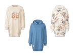 Drei lange Sweatshirts: ein beiges mit 'BKLYN 86'-Aufdruck, ein blaues und ein beiges mit Blumenmuster.