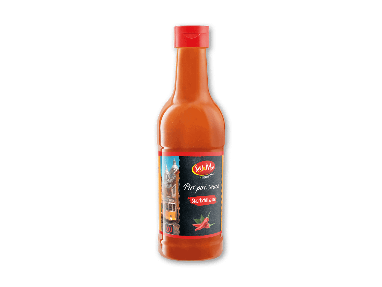 En flaske piri-piri-sauce med etiket, der viser en sporvogn og chilier.