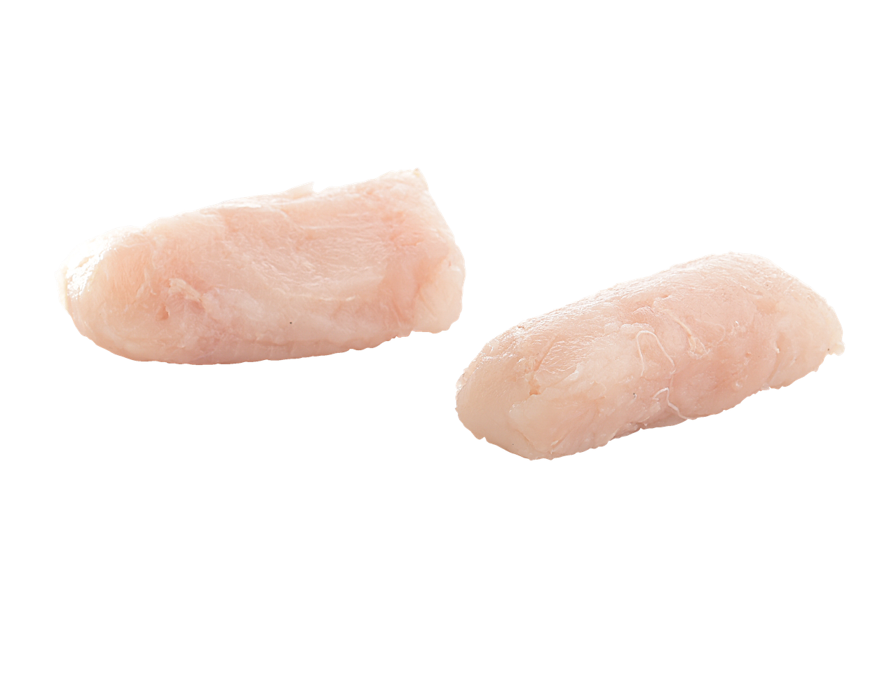 Peitos de frango crus, prontos para cozinhar.