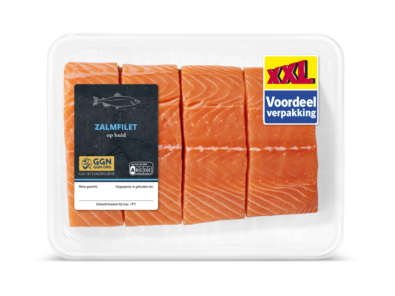 Verpakking met zalmfilet op huid, met XXL voordeelverpakking en Nutri-Score A.