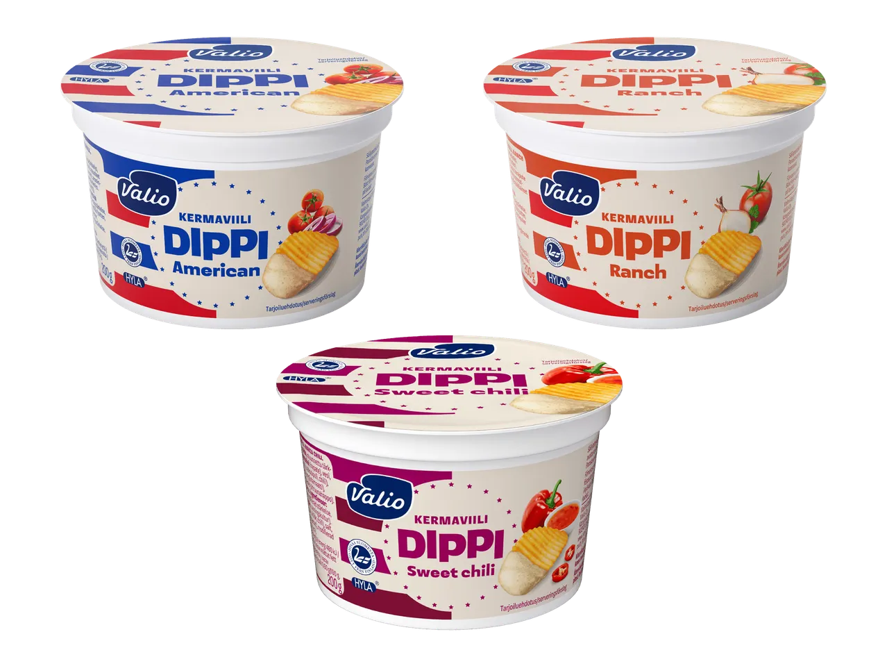 Kolme kermaviilidippipurkkia: American, Ranch ja Sweet Chili, joissa on perunalastuja ja ainesosia.