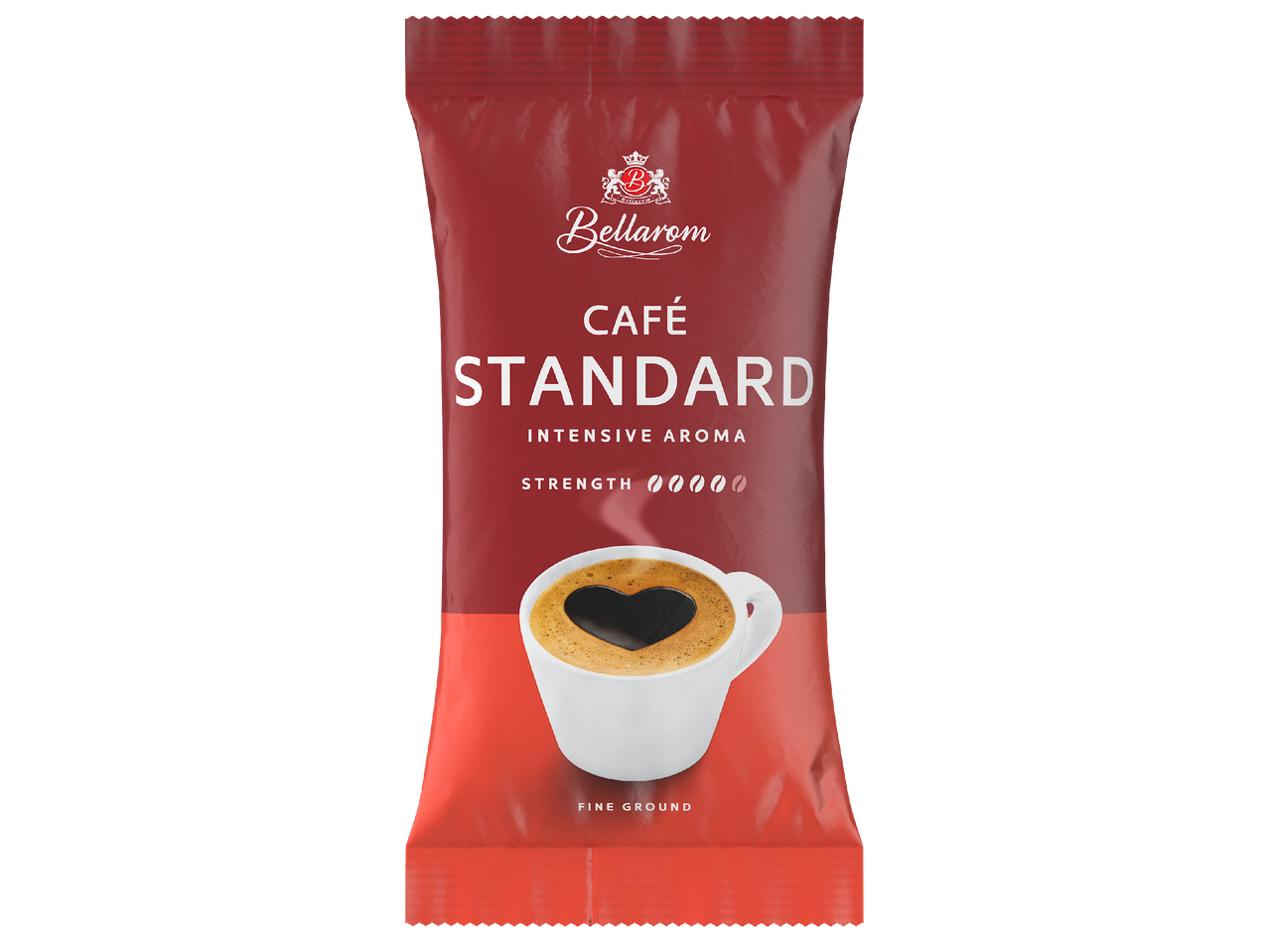 Червена опаковка кафе на прах с надпис „CAFÉ STANDARD“, „INTENSIVE AROMA“, „STRENGTH“ и чаша кафе.