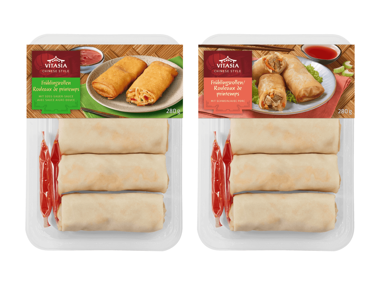 Zwei Packungen Frühlingsrollen, eine mit Süß-Sauer-Sauce und eine mit Schweinefleisch.