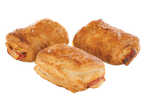 Três pastéis recheados com presunto.